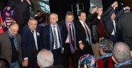 Mehmet Atalay, Tahsin Terzi 20. sanat yılı gecesinde horonla çoştu