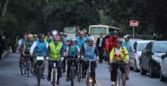 BİSİKLETLİLER, BAKIRKÖY’DEN ANITKABİR’E DEMİR ATLARIYLA PEDALLIYOR